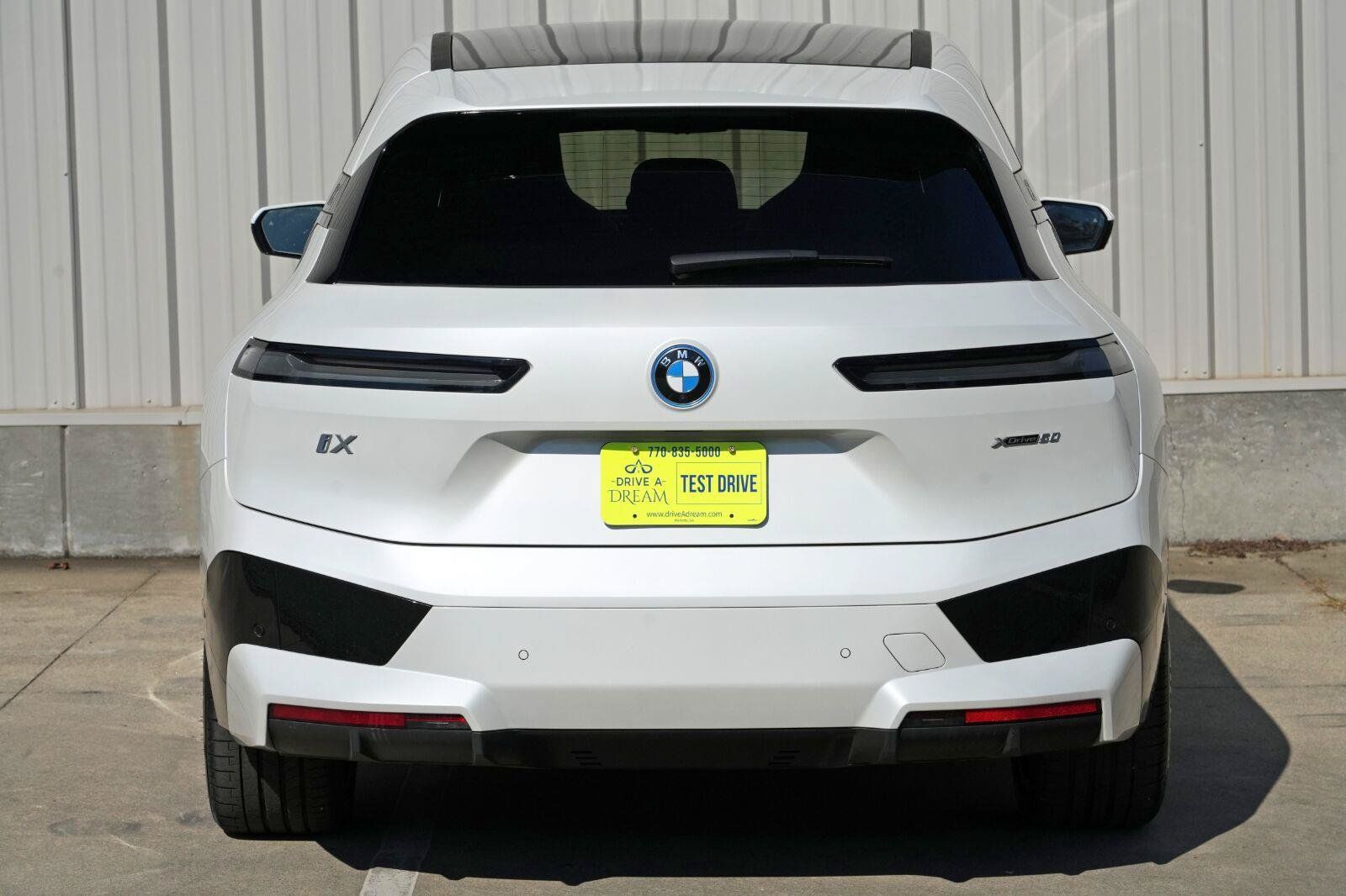 Used 2022 BMW iX xDrive50 w/ Premium Package AWD/4WD image 51