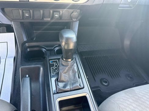 Used 2023 Toyota Tacoma SR RWD image 13