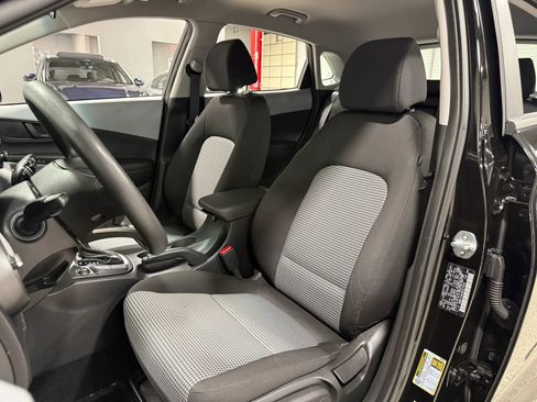Used 2019 Hyundai Kona SE AWD/4WD image 15