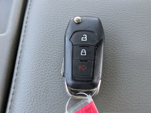 Used 2017 Ford F150 XL w/ Equipment Group 101A Mid image 27