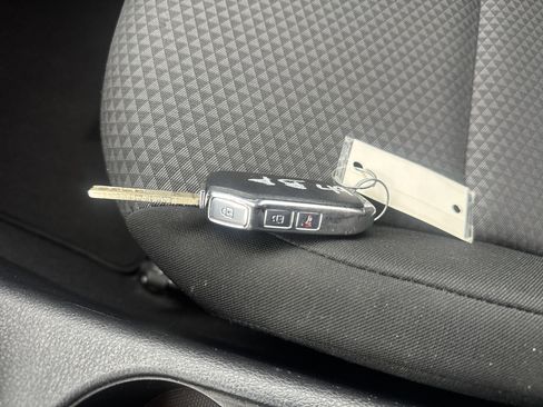 Used 2024 Kia Soul LX w/ Option Group 015 FWD image 27