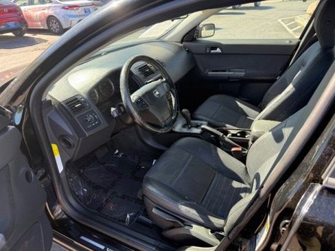Used 2005 Volvo S40 2.4i FWD image 46