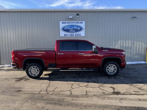 Used 2021 Chevrolet Silverado 2500 High Country image 6