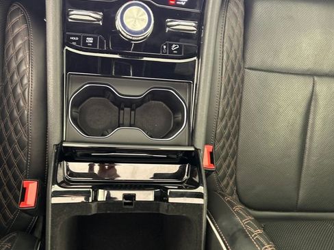 Used 2022 Jeep Grand Cherokee Summit w/ Luxury Tech Group V image 15