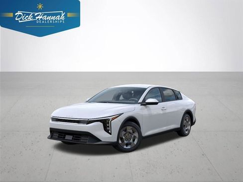 New 2026 Kia K4 FWD image 1