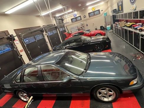 Used 1996 Chevrolet Impala SS image 12