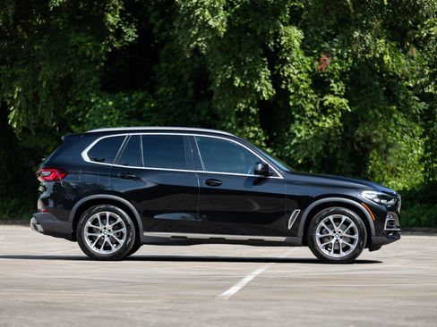 Used 2021 BMW X5 sDrive40i w/ Premium Package image 6