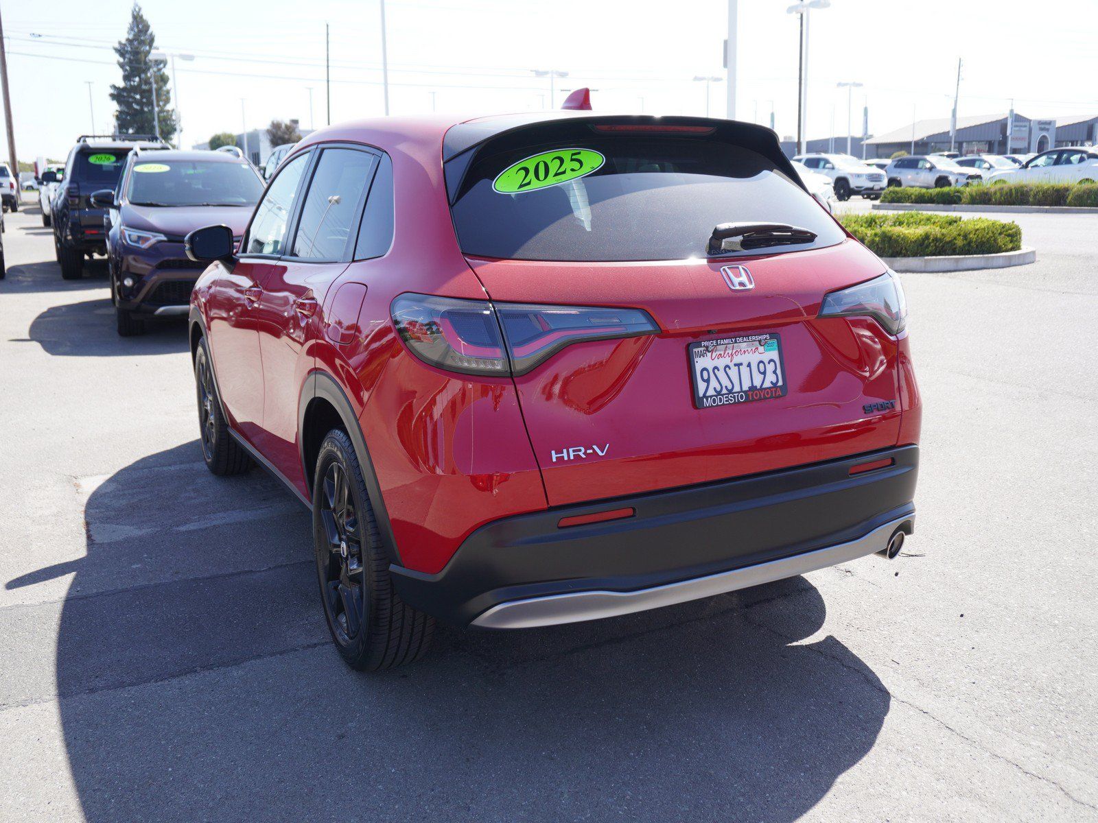 Used 2025 Honda HR-V Sport image 8