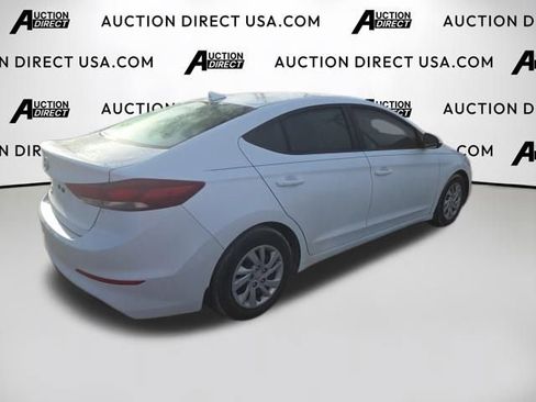 Used 2018 Hyundai Elantra SE w/ SE Connectivity Package 04 image 9