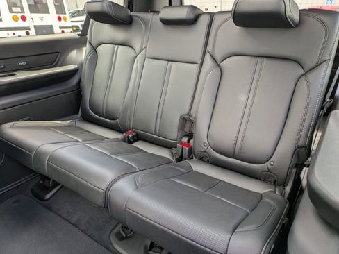 New 2026 Jeep Grand Wagoneer L Limited AWD/4WD image 28