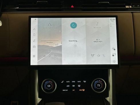 Used 2023 Land Rover Range Rover SE image 24