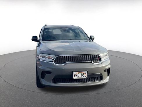 Used 2023 Dodge Durango SXT image 3