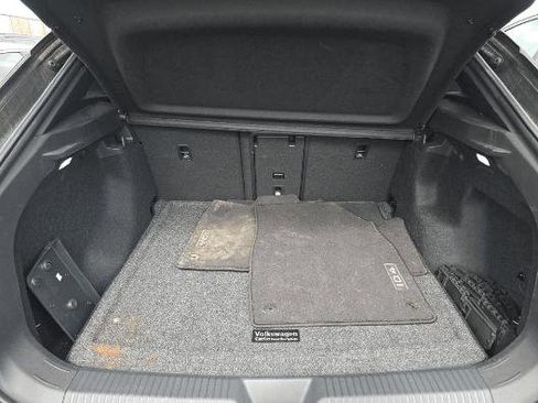 Used 2023 Volkswagen ID.4 Pro image 8