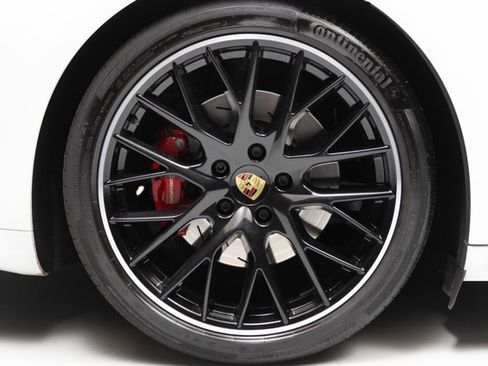 Used 2020 Porsche Panamera GTS w/ Premium Package Plus image 38