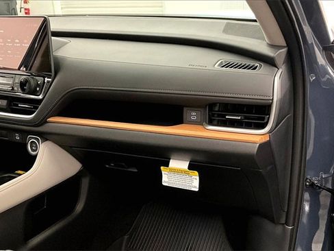 Used 2026 Toyota Grand Highlander Limited image 16