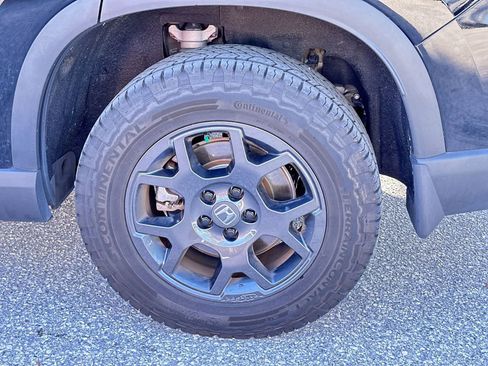 Used 2024 Honda Pilot TrailSport image 12