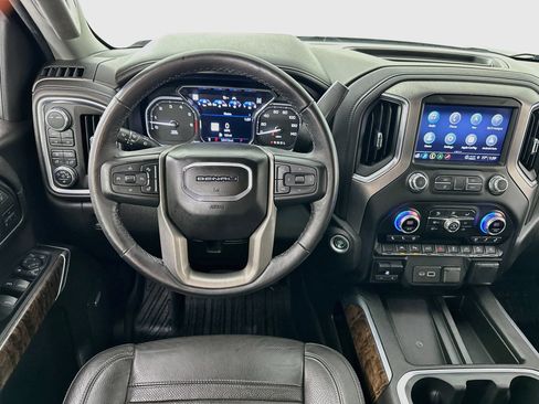 Used 2022 GMC Sierra 1500 Denali w/ Denali Premium Package AWD/4WD image 24