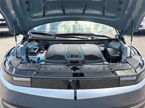 Used 2024 Hyundai Ioniq 5 SEL image 29