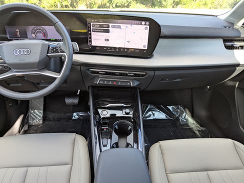 New 2026 Audi Q3 quattro 2.0T AWD/4WD image 13