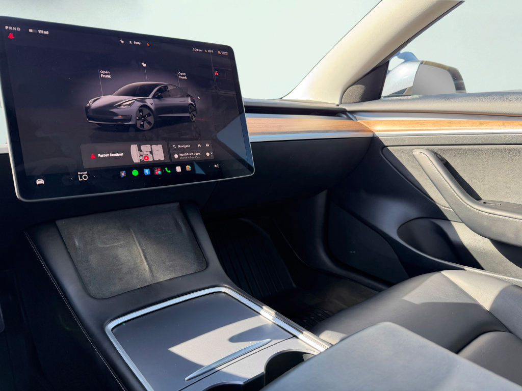 Used 2023 Tesla Model 3 Standard Range RWD image 27