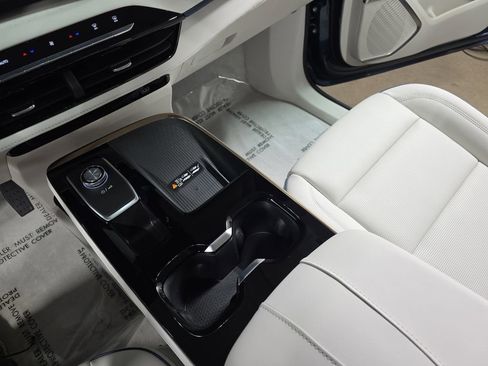 New 2026 Buick Enclave Avenir w/ Super Cruise Package image 29