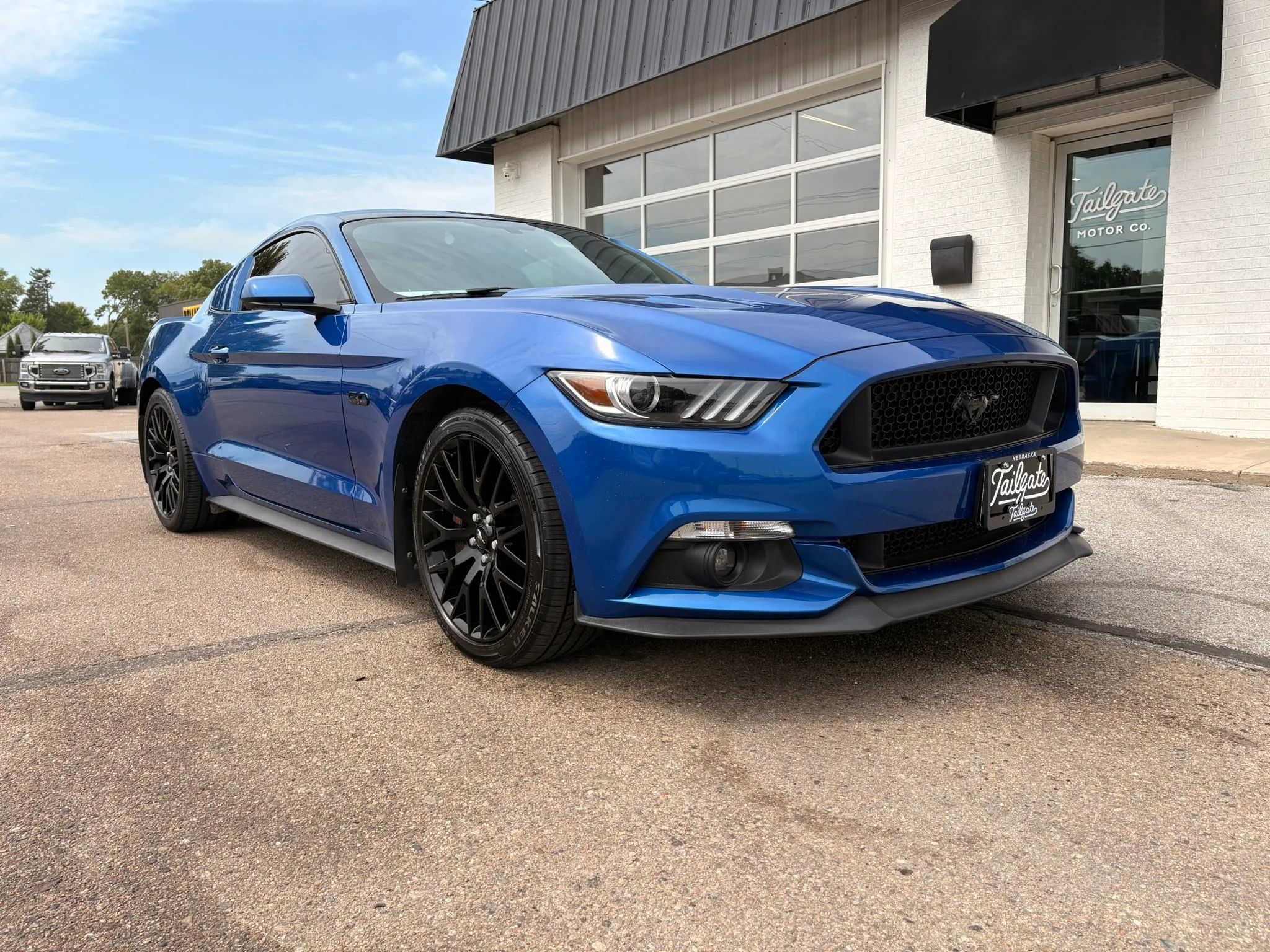 Used 2017 Ford Mustang GT Premium w/ GT Performance Package RWD image 2