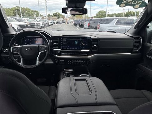 Certified 2022 Chevrolet Silverado 1500 LT Trail Boss w/ Convenience Package II image 20