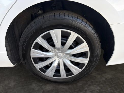 Used 2021 Toyota Camry LE w/ Cold Weather Package FWD image 41