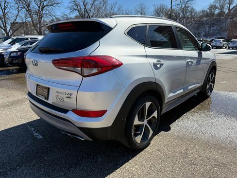 Used 2017 Hyundai Tucson Sport image 8
