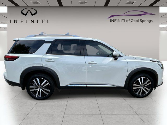 Used 2024 Nissan Pathfinder Platinum w/ Cargo Package AWD/4WD image 8