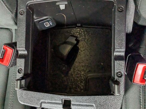 Used 2021 Jeep Wrangler Unlimited Sahara w/ Safety Group AWD/4WD image 19