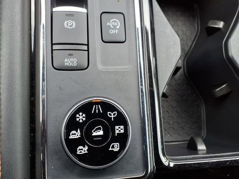 Used 2024 Nissan Pathfinder Rock Creek AWD/4WD image 27