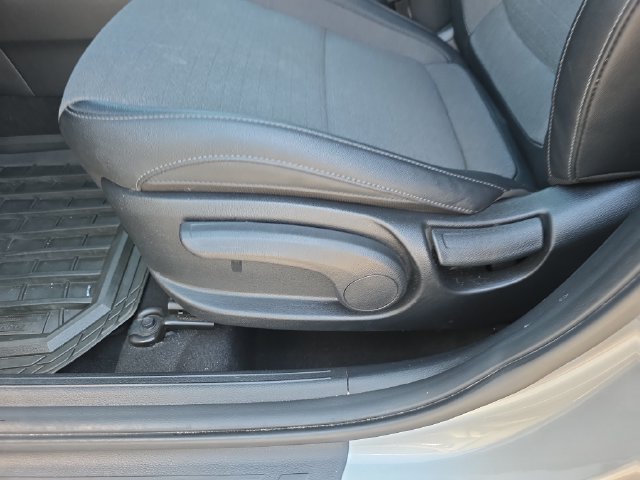 Used 2023 Kia Seltos S FWD image 12
