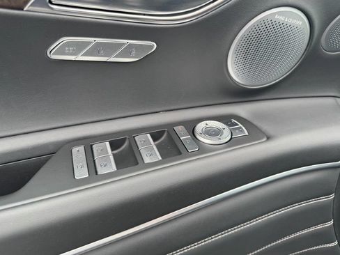 Certified 2026 Genesis GV80 2.5T Advanced AWD/4WD image 16