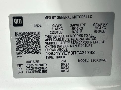 Used 2024 Chevrolet Silverado 2500 ZR2 w/ Technology Package AWD/4WD image 41