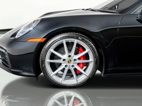 Used 2024 Porsche 911 Carrera S w/ Sport Package image 20