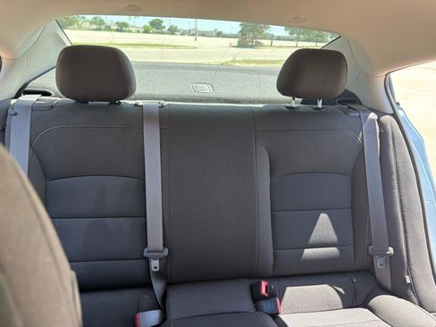 Used 2017 Chevrolet Cruze LS FWD image 23