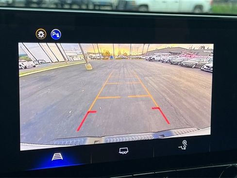 Used 2025 Chevrolet Colorado W/T w/ Advanced Trailering Package image 25