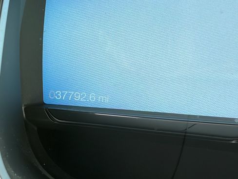 Used 2019 Ford Taurus Limited FWD image 8