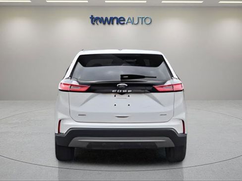 Used 2023 Ford Edge SEL w/ Convenience Package AWD/4WD image 4