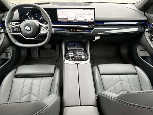 Used 2026 BMW 530i xDrive w/ Premium Package AWD/4WD image 20