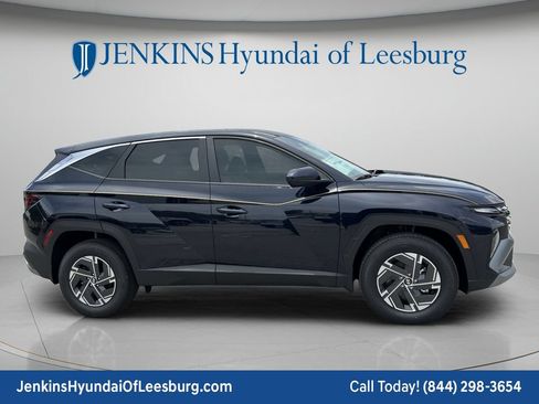 New 2026 Hyundai Tucson Blue SE AWD/4WD image 2