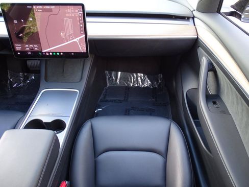 Used 2023 Tesla Model 3 Standard Range RWD image 37