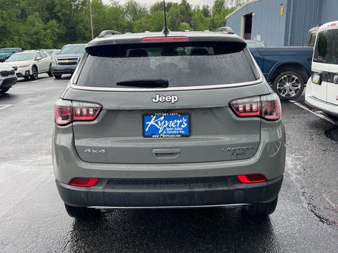 Used 2023 Jeep Compass Limited AWD/4WD image 5
