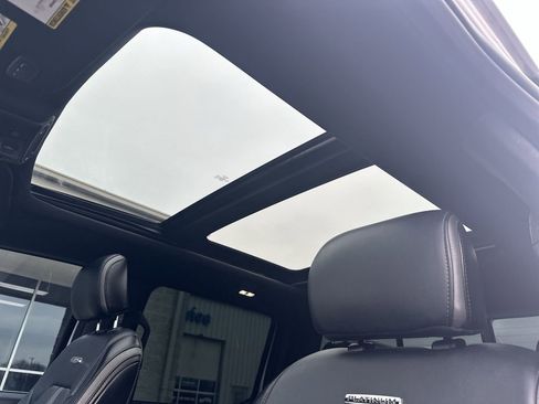 Used 2021 Ford F250 Platinum w/ FX4 Off-Road Package image 17