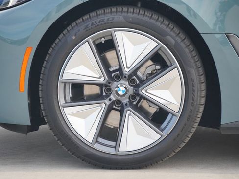 New 2026 BMW i4 eDrive40 w/ Premium Package image 5