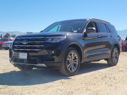 New 2026 Ford Explorer Active w/ Active Comfort Package AWD/4WD image 5
