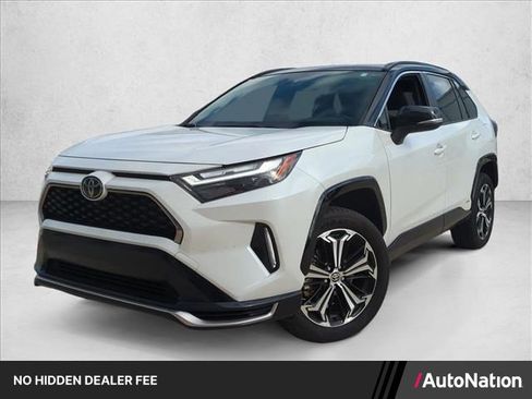 Certified 2025 Toyota RAV4 XSE AWD/4WD image 1