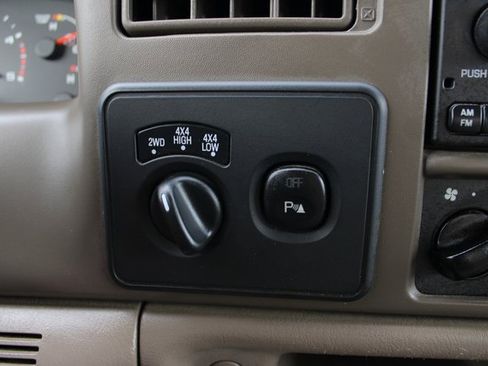 Used 2004 Ford F350 Lariat image 26