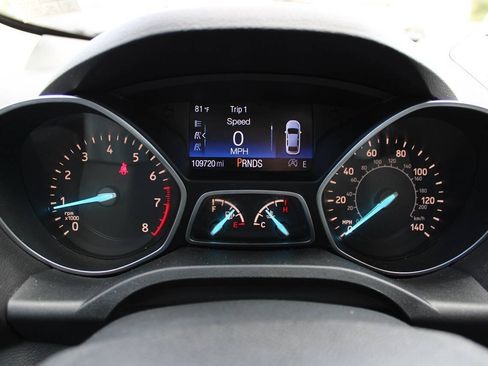 Used 2017 Ford Escape SE AWD/4WD image 24